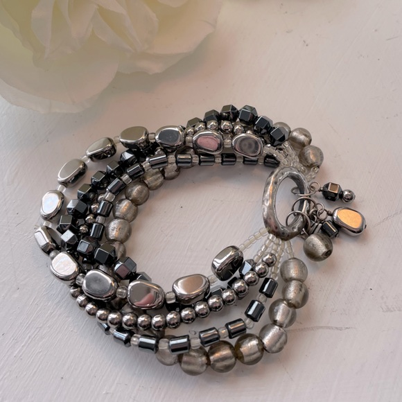 Silpada.925 sterling silver bead stretch 5 strand bracelet, gorgeous!! - Picture 2 of 4
